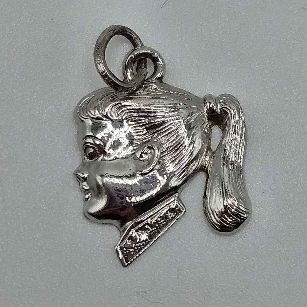 VINTAGE Sterling Silver Daughter Granddaughter Child Girl Profile Charm Pendant